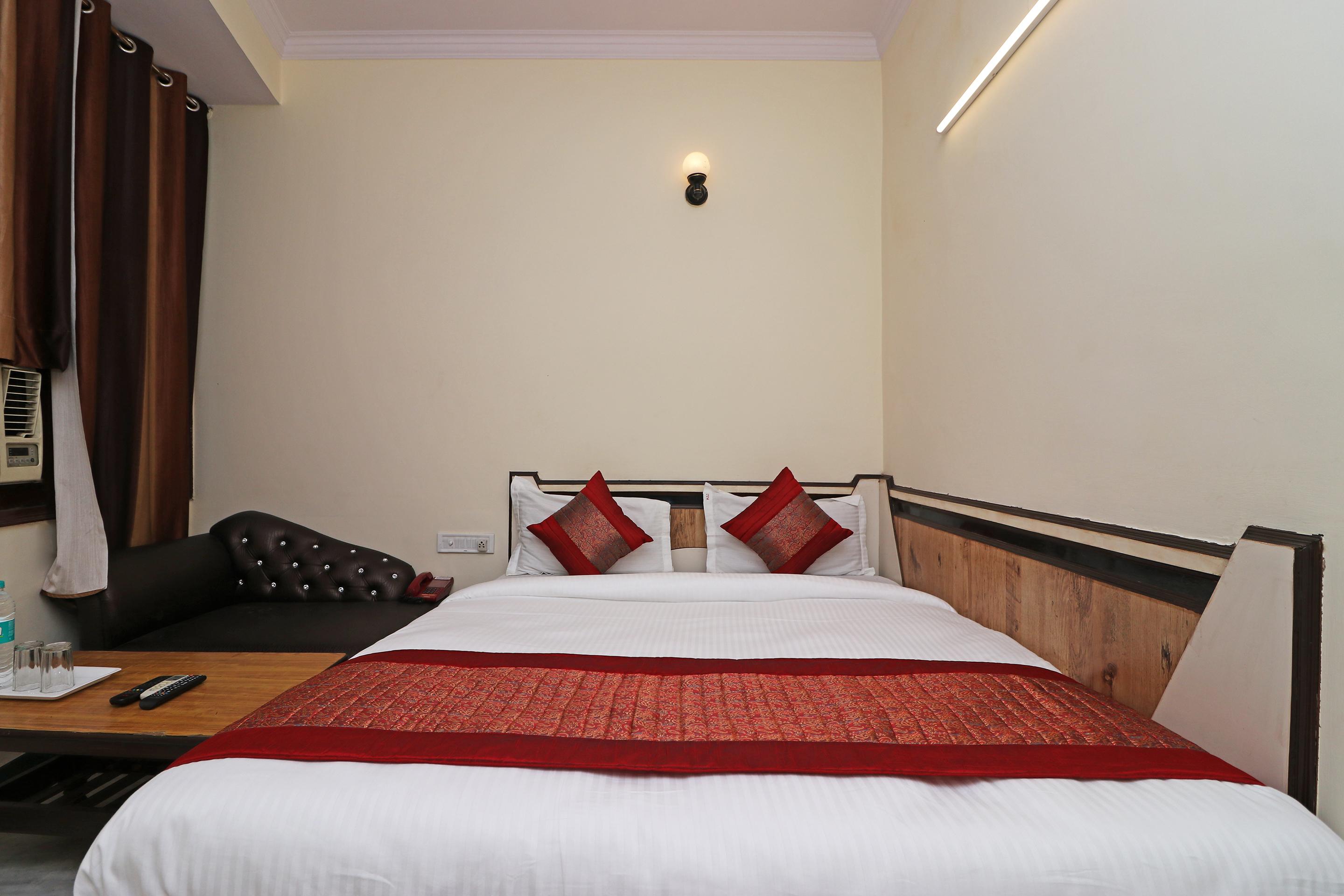 Adb Rooms Hotel Silver Shine New Delhi Exterior photo
