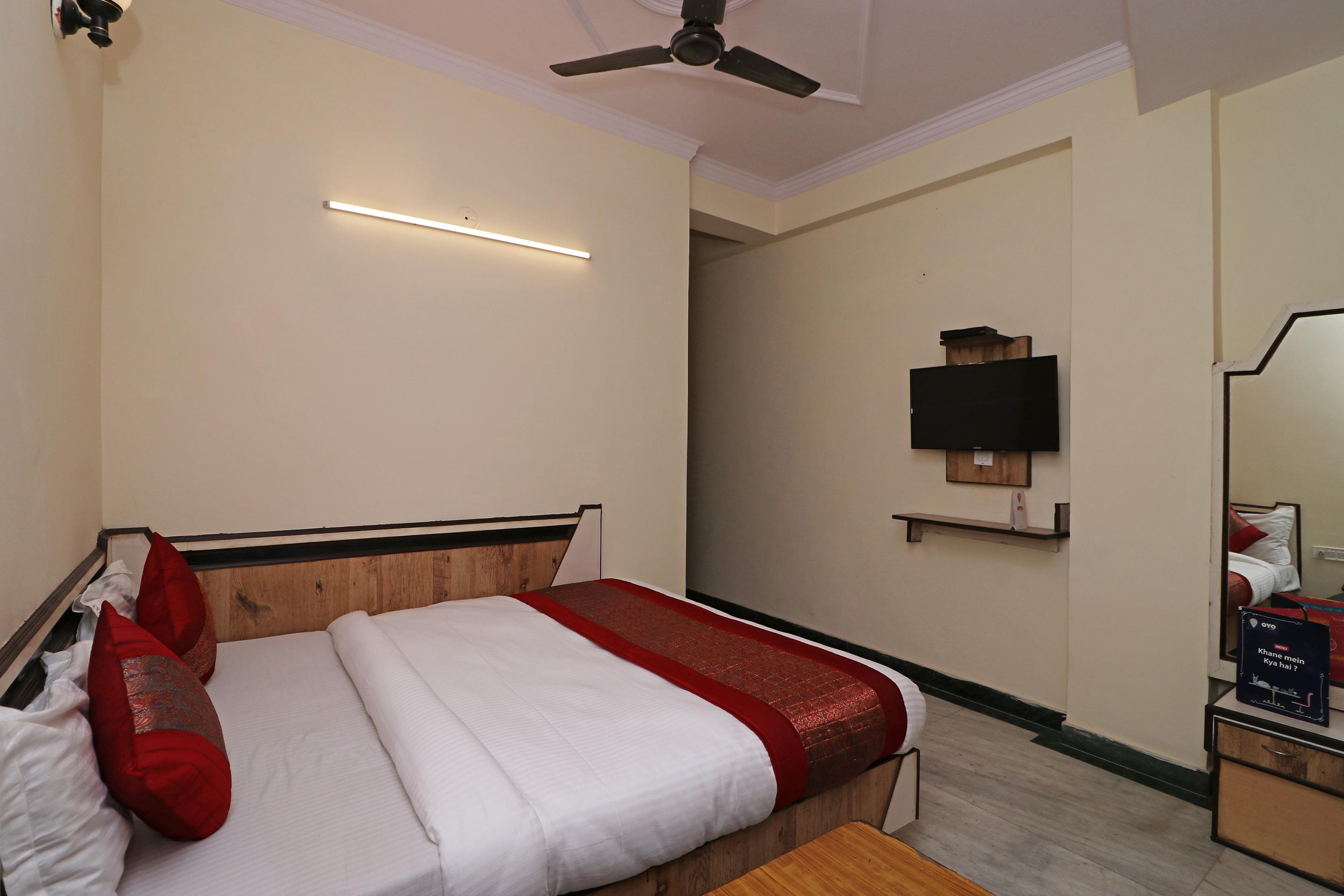 Adb Rooms Hotel Silver Shine New Delhi Exterior photo